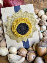 Folky Wooly Sunflower Pins